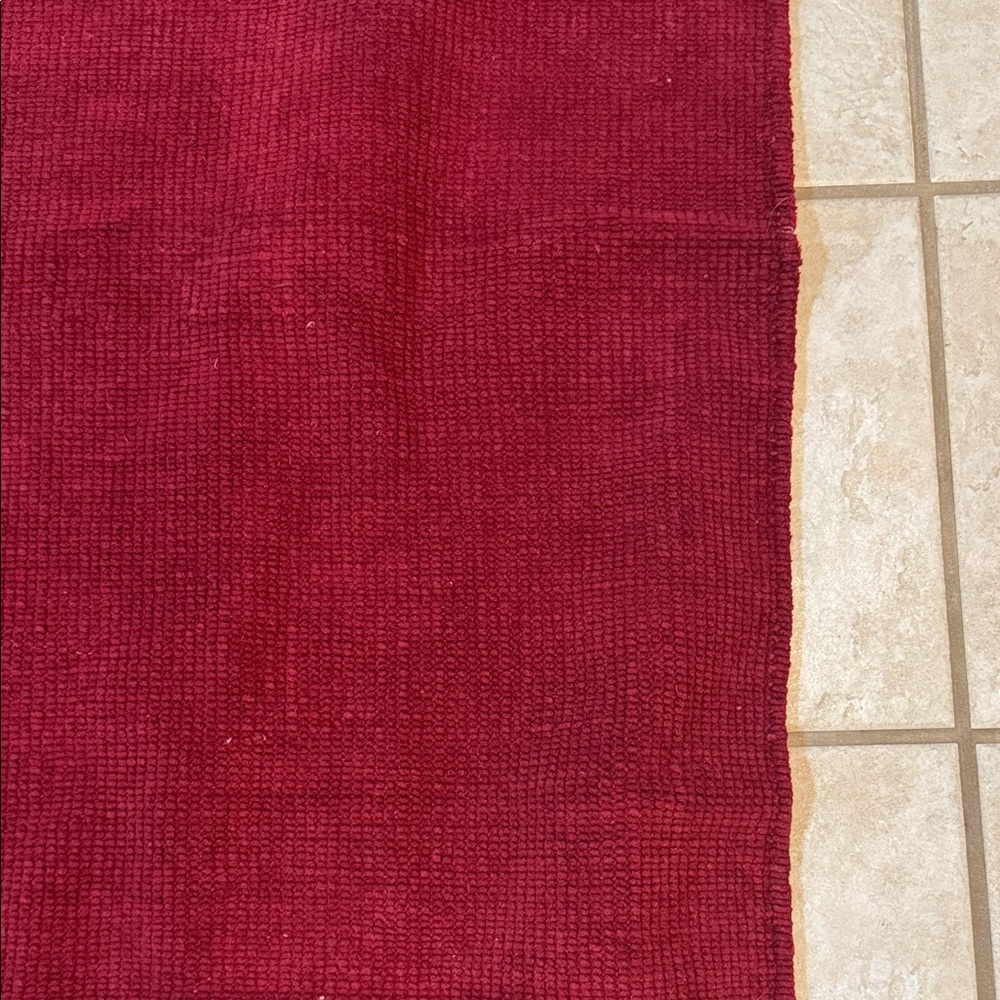 Rug Chic Burgundy Red Rug - Picture 9 of 16